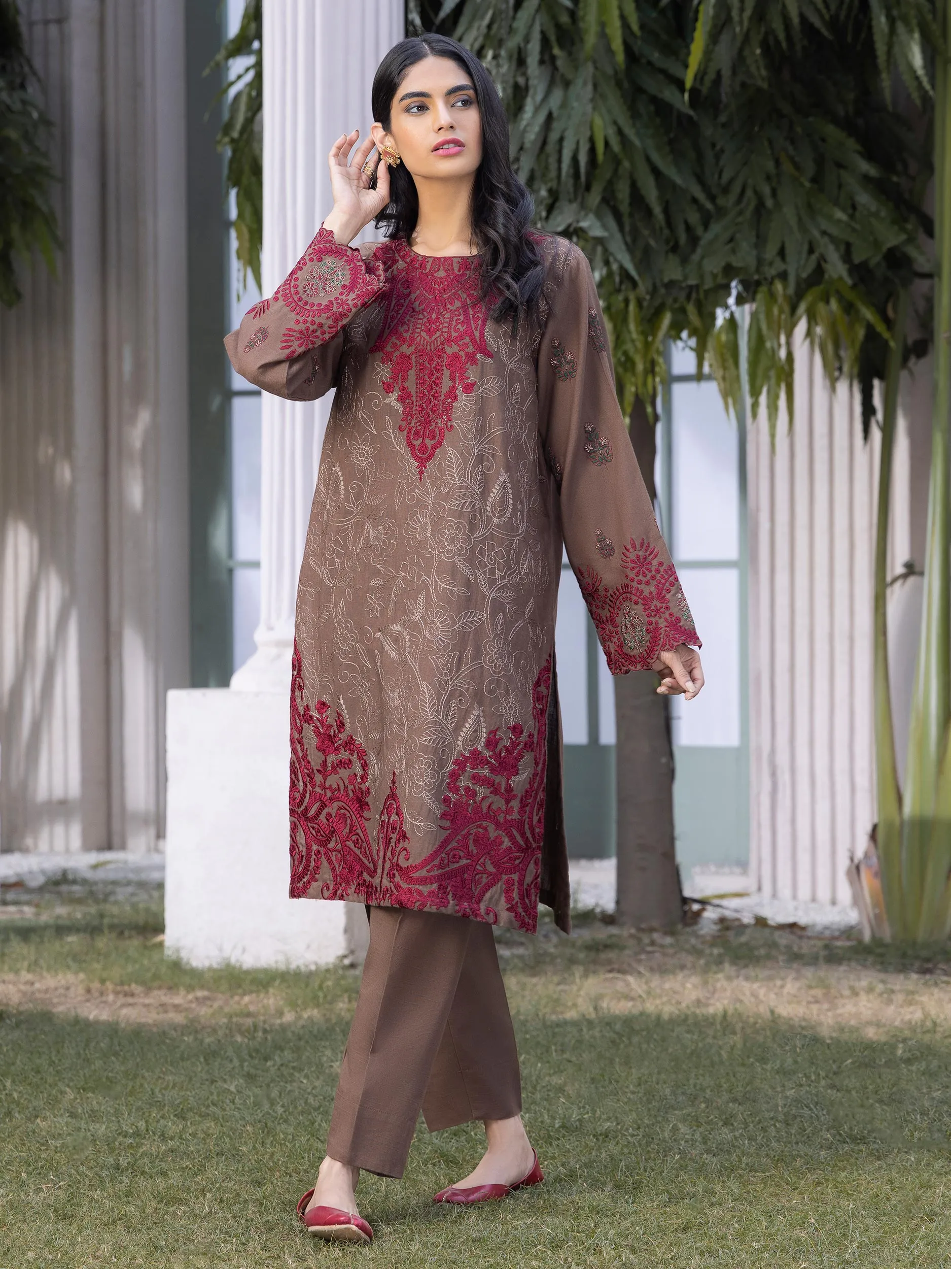 2 Piece Khaddar Suit-Embroidered (Pret)