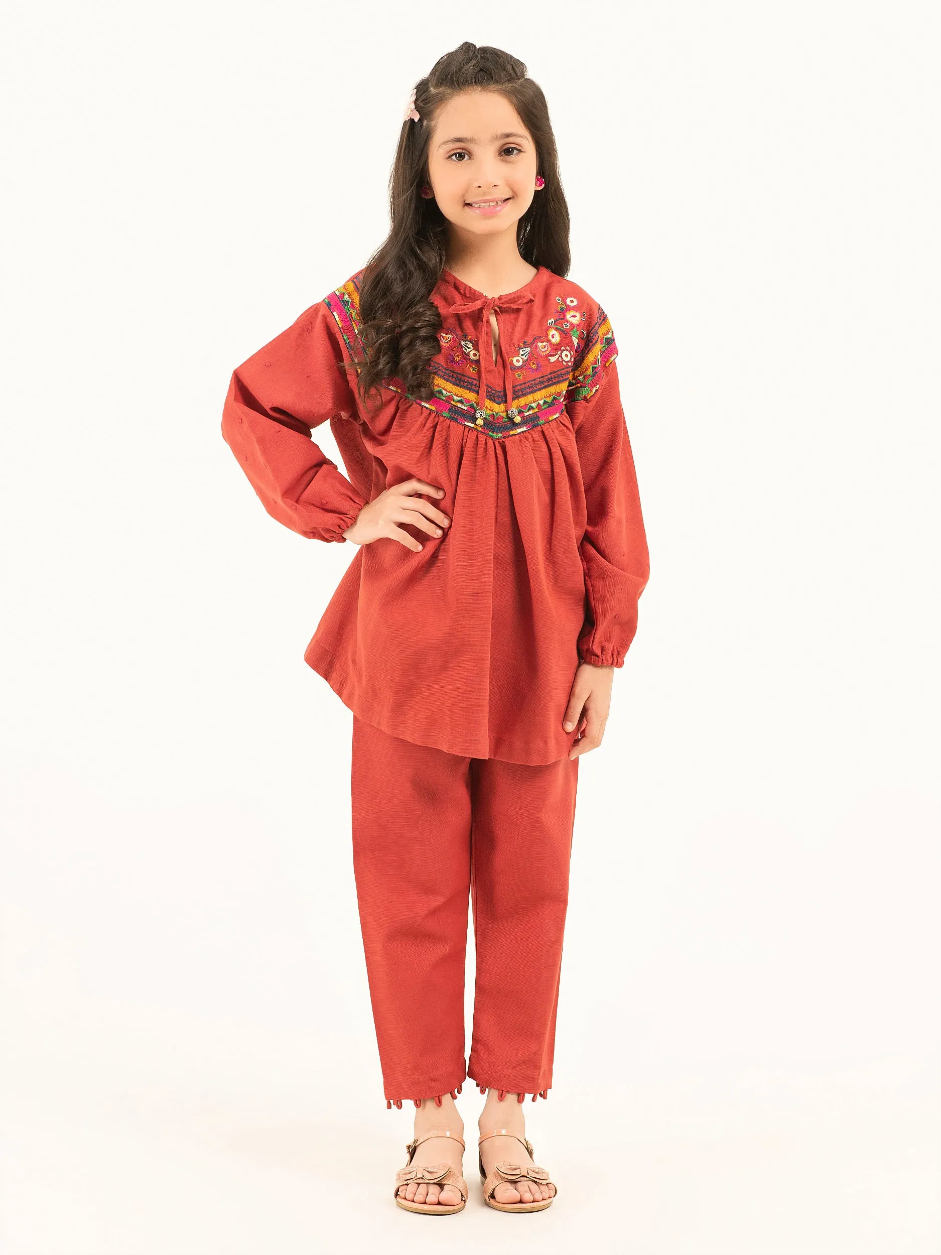 2 Piece Khaddar Suit-Embroidered (Pret)