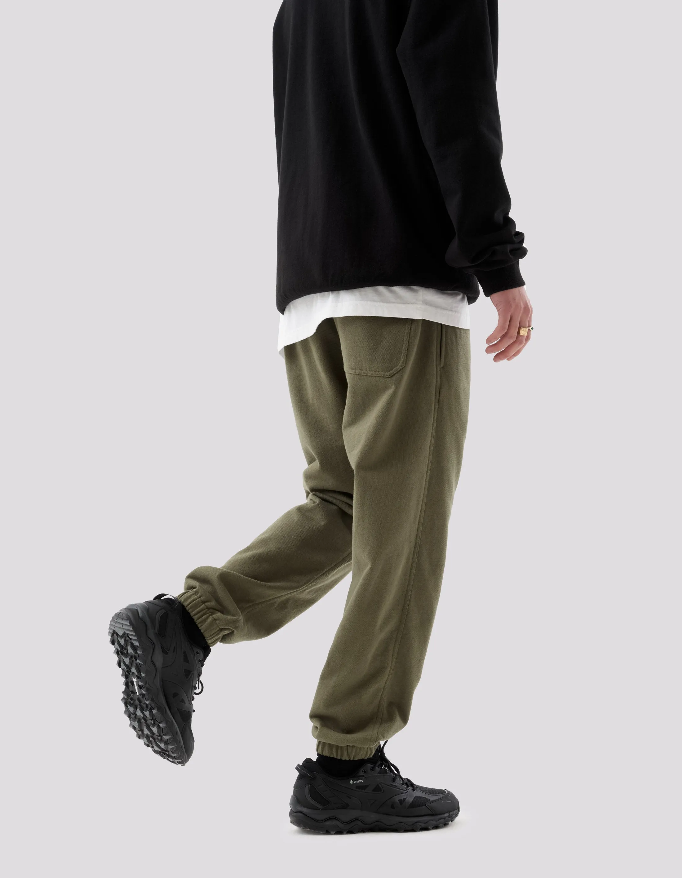 5018 Tibetan Sanskrit Sweatpants Olive OG-107F