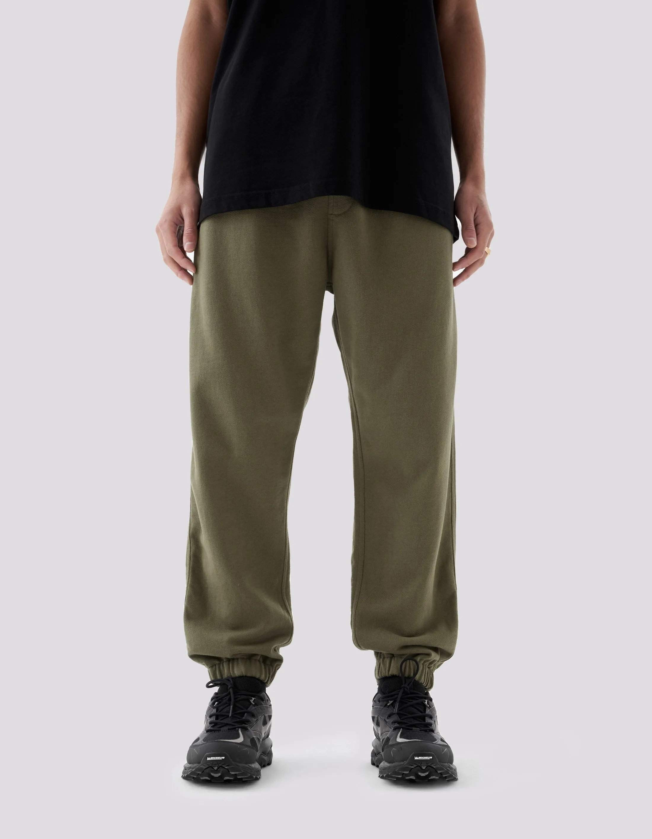 5018 Tibetan Sanskrit Sweatpants Olive OG-107F