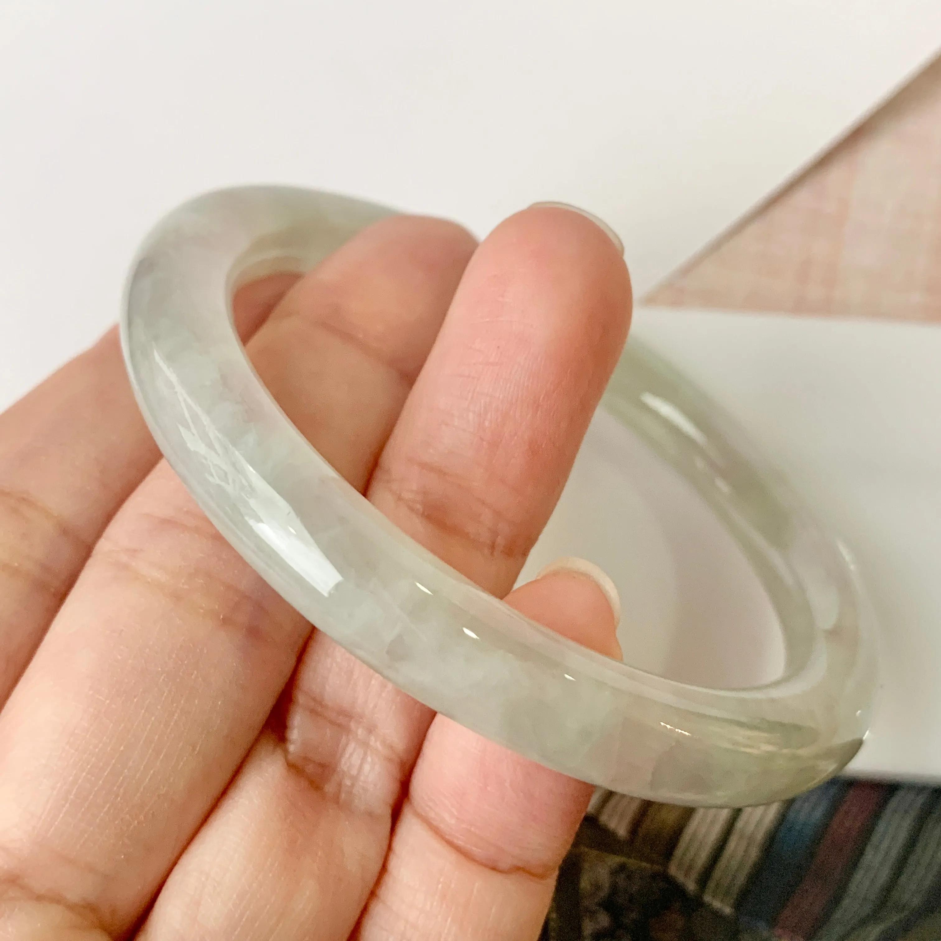 56.2mm A-Grade Lavender Green Jadeite Traditional Round Bangle No.151808