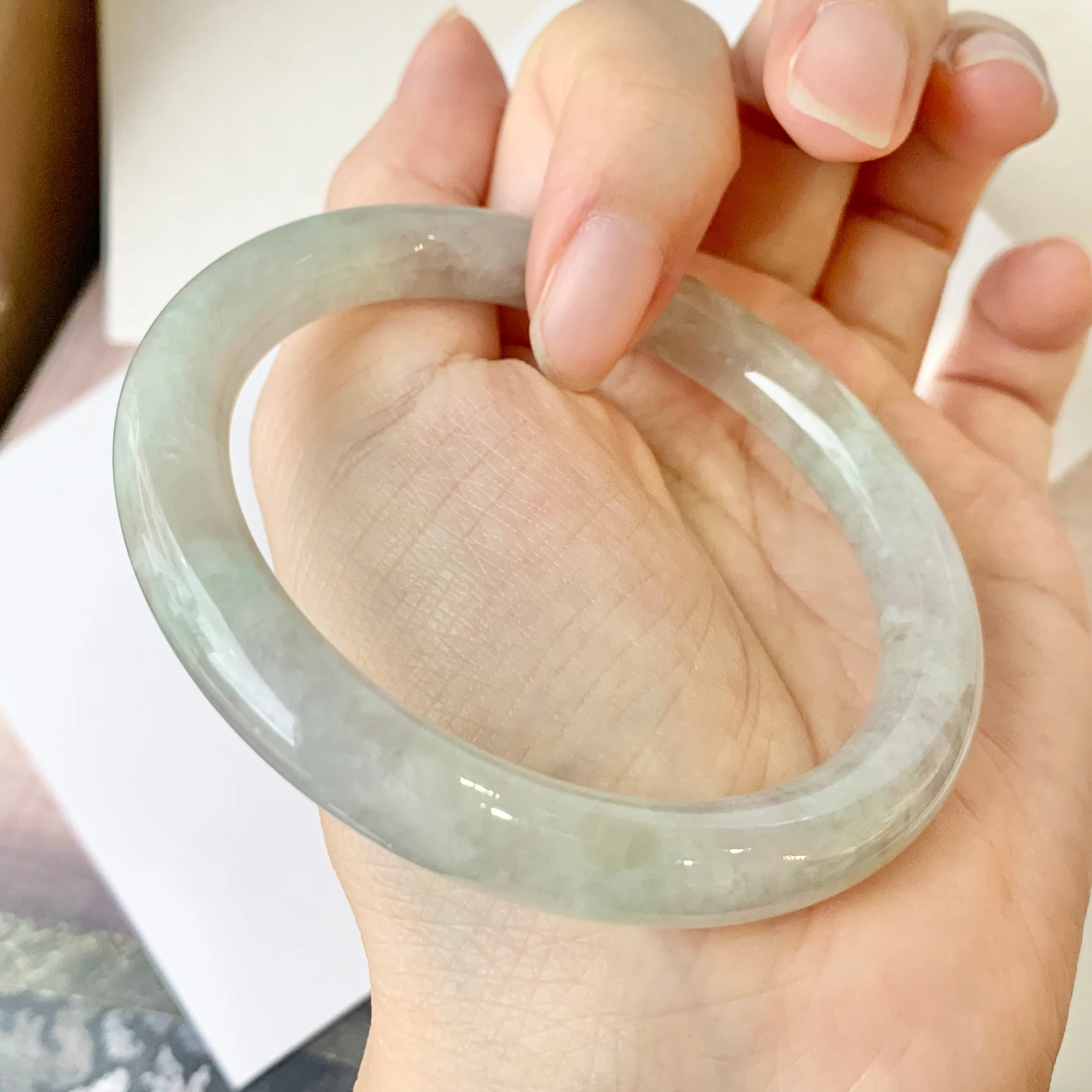 56.2mm A-Grade Lavender Green Jadeite Traditional Round Bangle No.151808