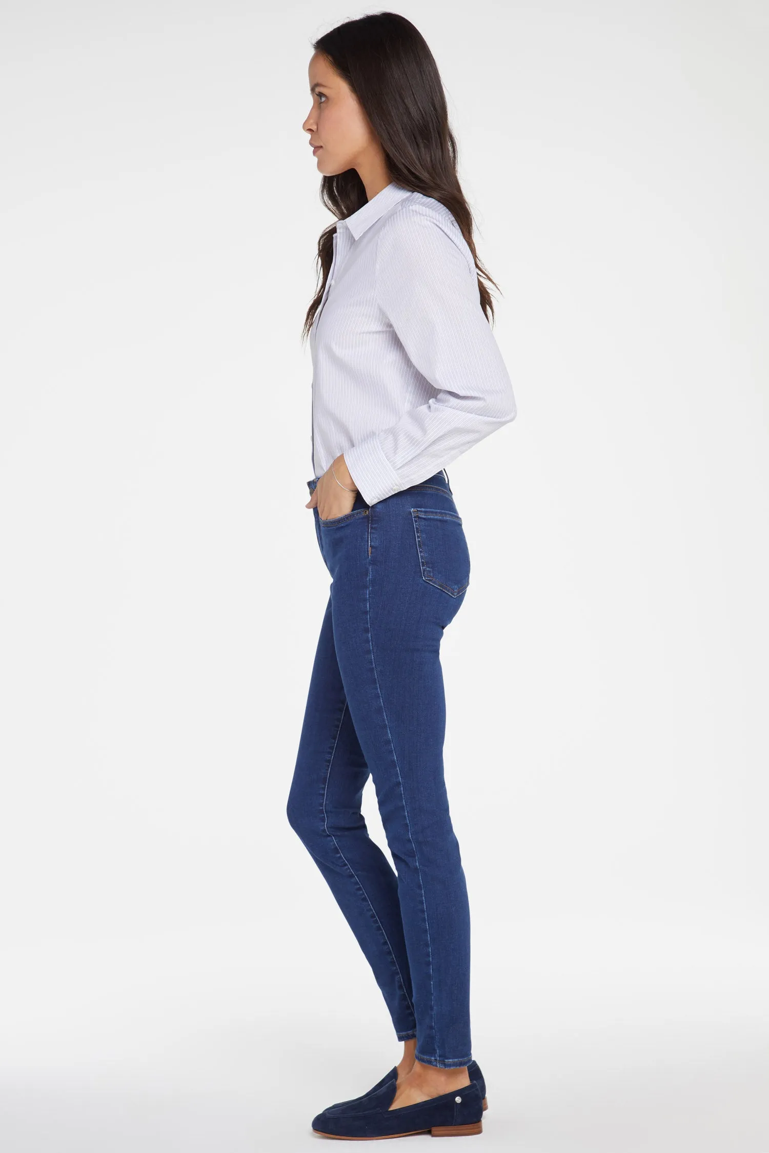 Ami Skinny Jeans In Petite - Quinn