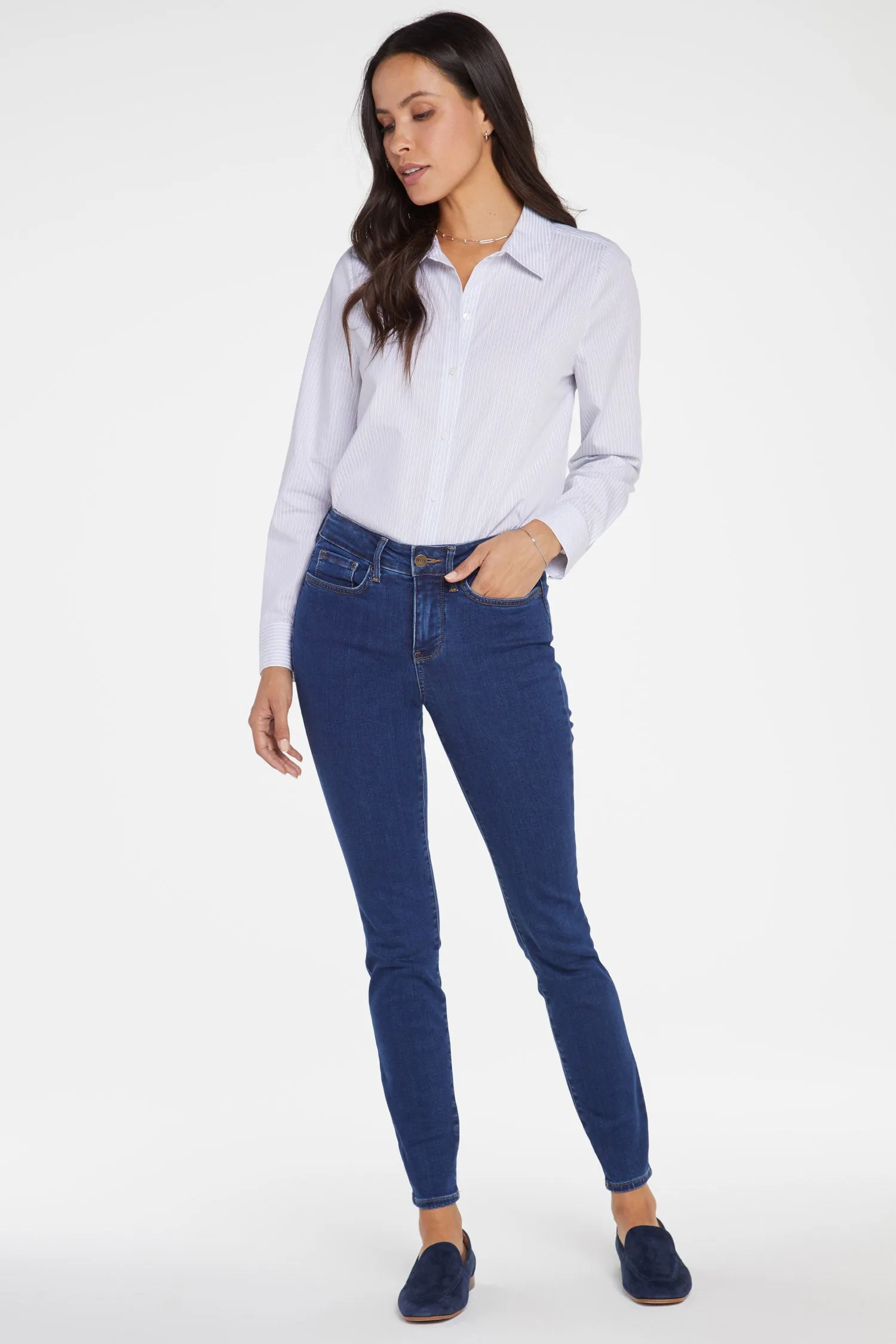 Ami Skinny Jeans In Petite - Quinn