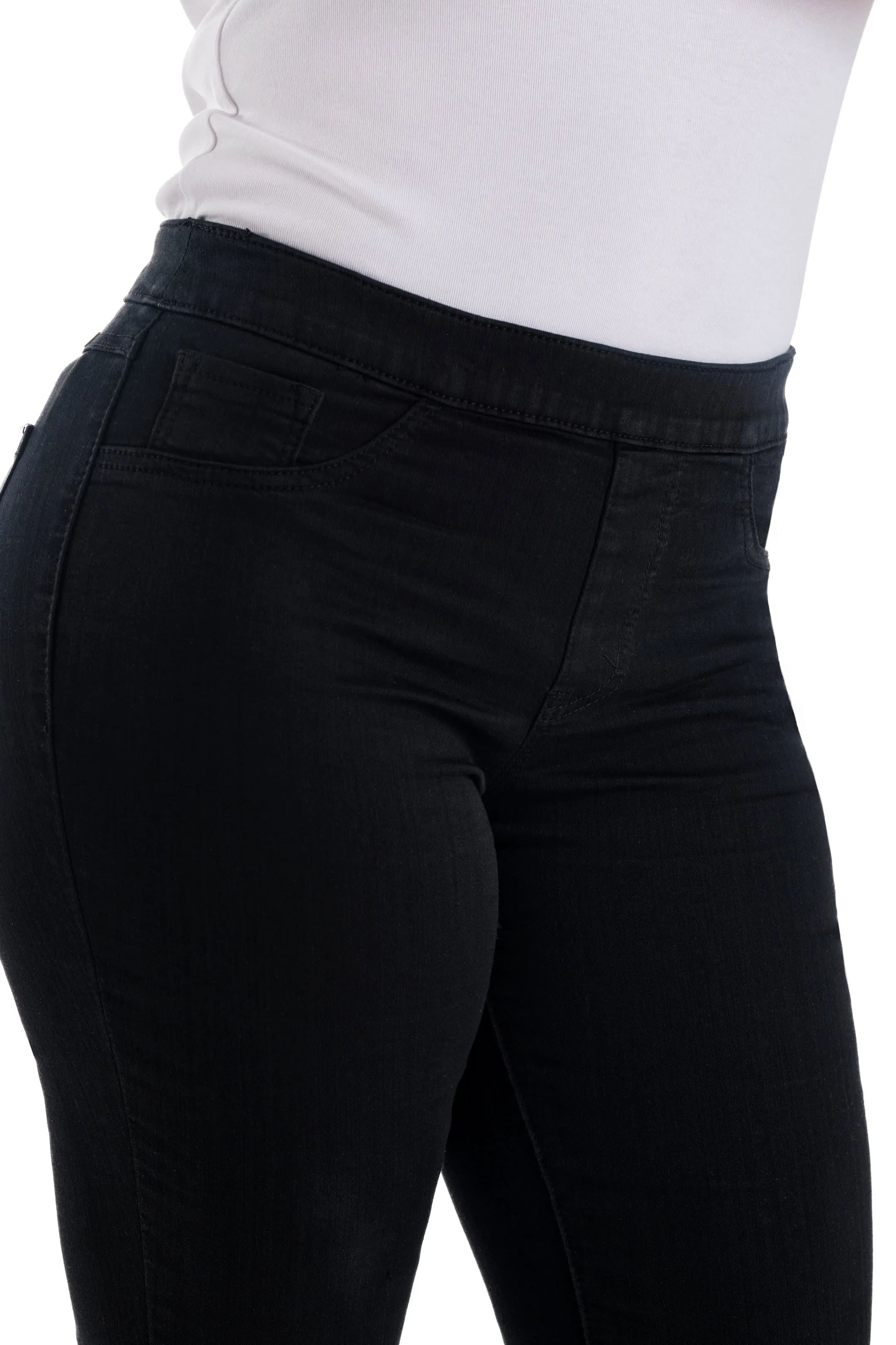 Curvy Silk Denim Pull-On Legging in Black