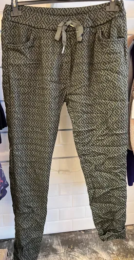 Dis Moi Italian One Size Pants in Olive Pattern stretch knit feel pants G525