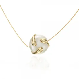 Fashionable Cultured Pearl Gold Necklace