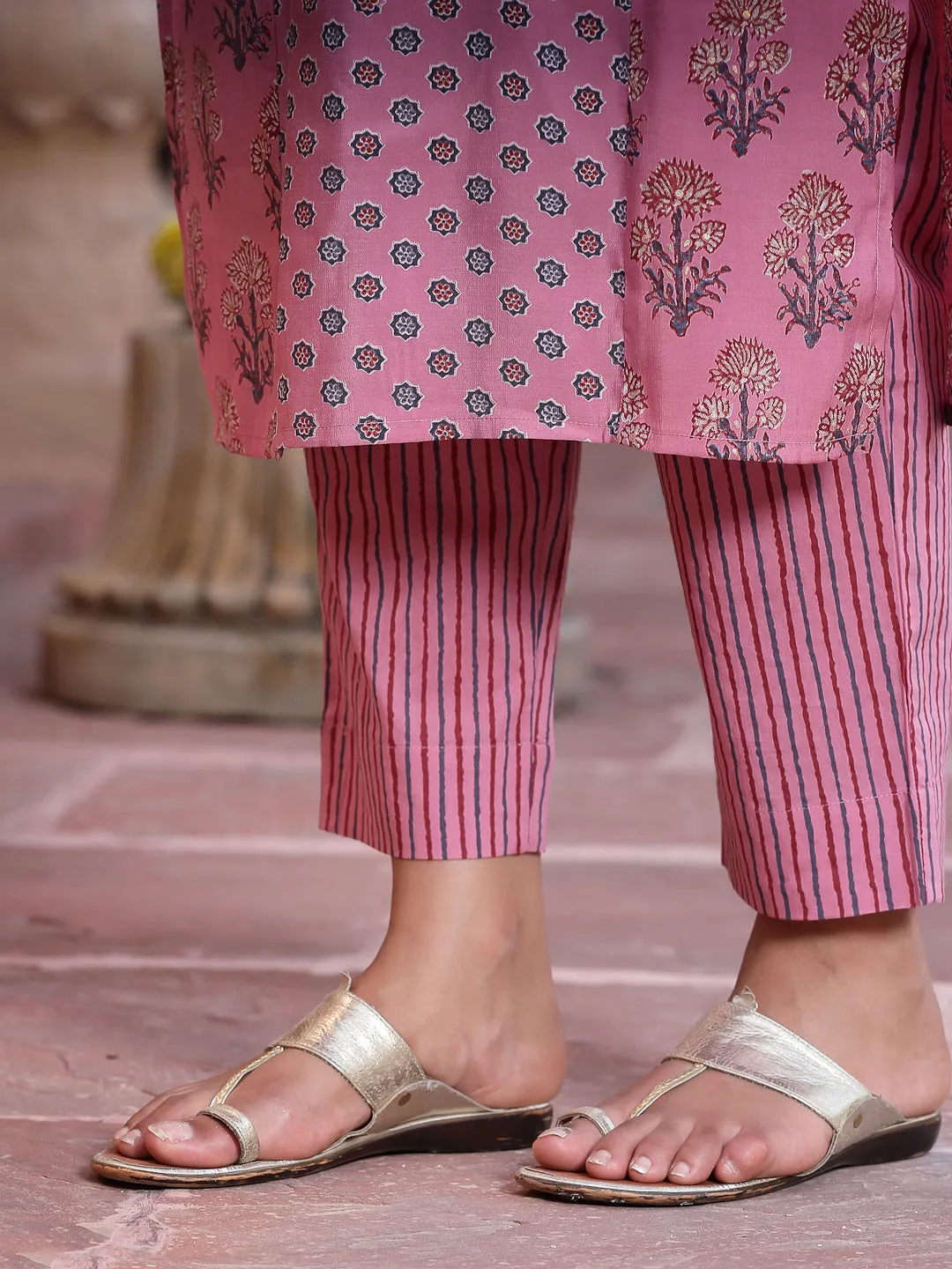 Juniper Pink Ethnic Motif Printed Muslin Straight Kurta & Pure Cotton Pants Set With Zari Work.