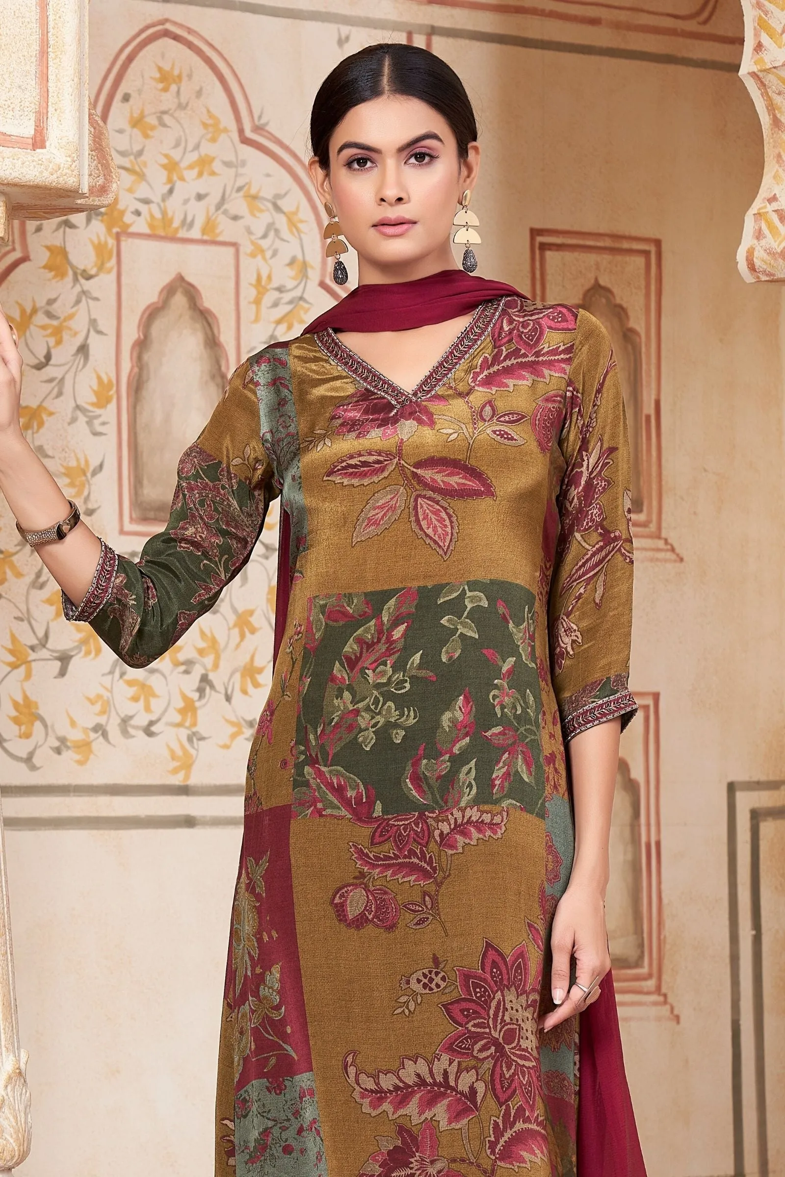 Mehendi Green Floral Print and Zardozi work Straight Cut Salwar Suit