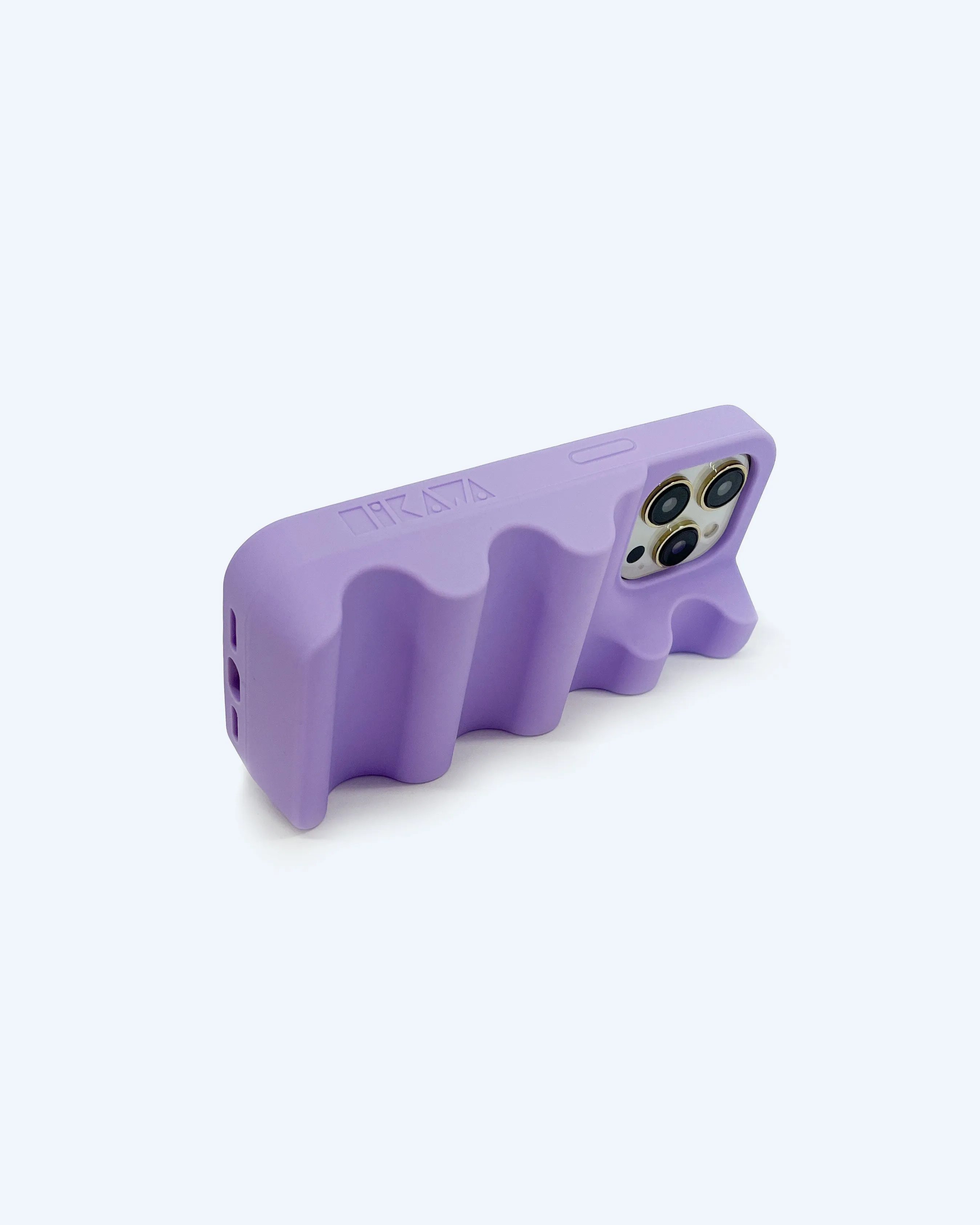 Nami Phone Case in Lilac