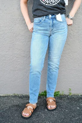 Summer Breeze MID RISE RELAXED SKINNY JEANS