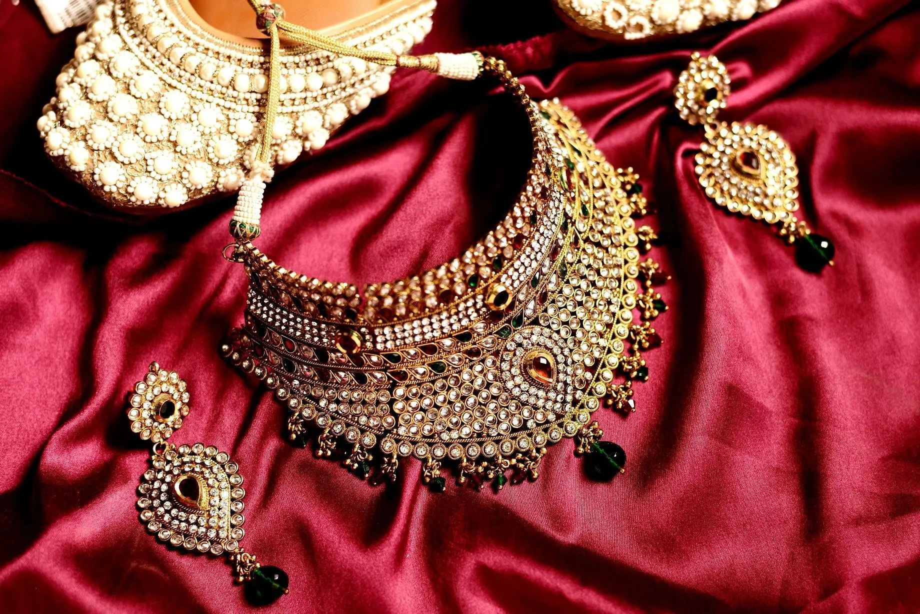 Traditional bridal set.