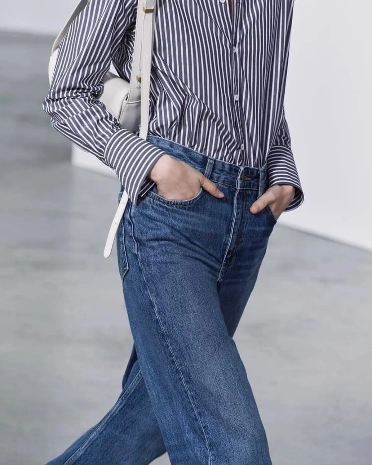 WHISKER STRAIGHT JEANS